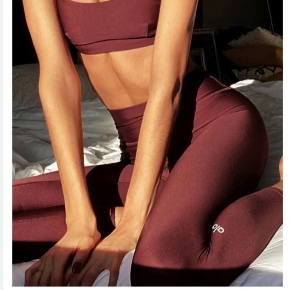 Alo Airlift 7/8 leggings in Cherry Cola - size Small - Picture 3 of 6